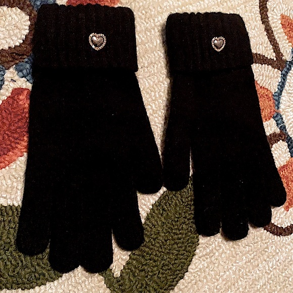 ❌SOLD❌🐎Coach🐎 Two-Toned Rose Gold And Silver Heart Adornments Black Gloves - Picture 2 of 10